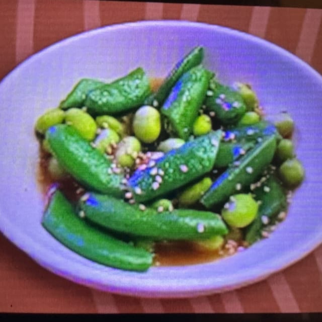 Snap peas and Edamame.